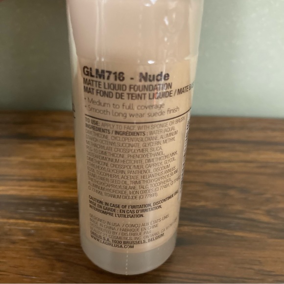 FREE w/ Bundle NWT L.A. Girl Pro High-Definition Long Wear Matte Foundation Nude - Picture 3 of 5